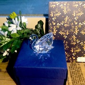 Swarovski Crystal Swan Figurine